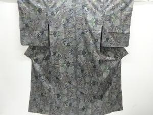 未使用品　葡萄唐草模様織出し本場泥大島紬着物（5マルキ）